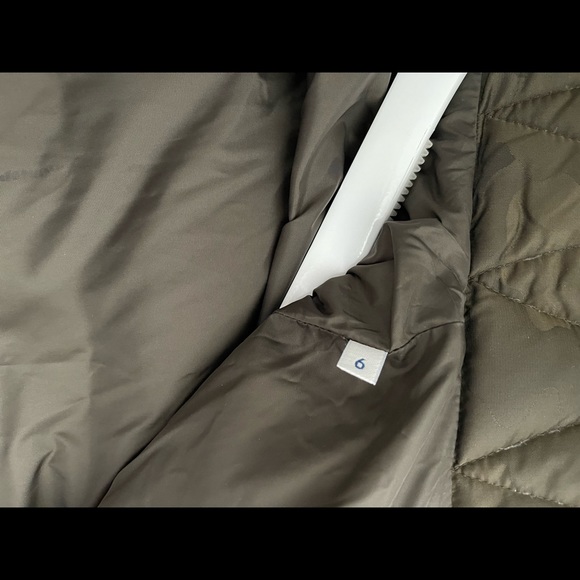 Like new Camo moncler puffer jacket - Picture 5 of 7